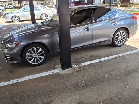 Used 2017 INFINITI Q50 3.0t Premium image 2