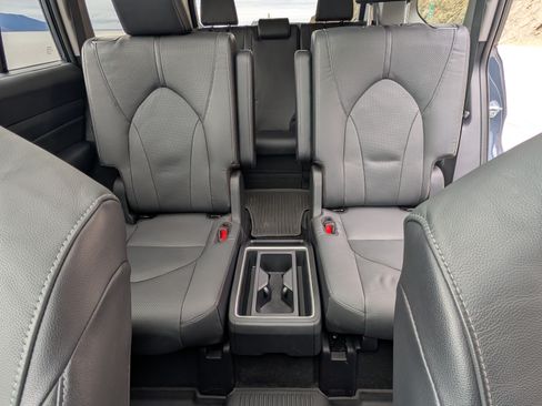 Used 2024 Toyota Grand Highlander AWD image 18