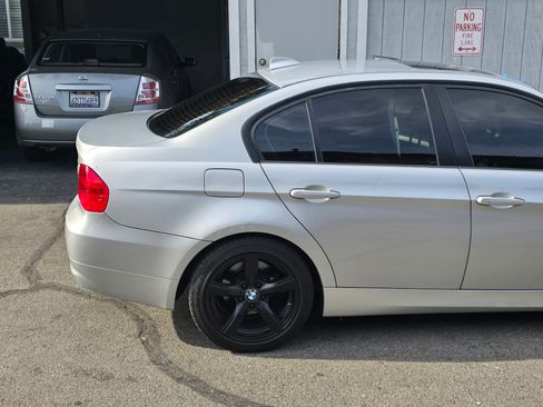 Used 2007 BMW 328xi Sedan image 8