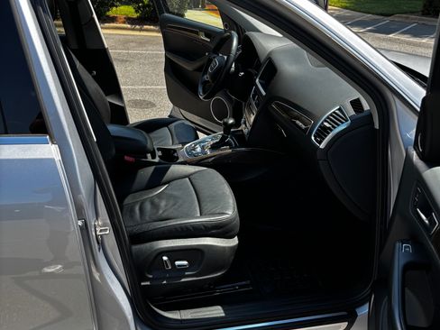 Used 2015 Audi Q5 2.0T Premium Plus w/ Technology Package AWD/4WD image 5