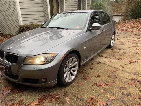 Used 2011 BMW 328i xDrive Sedan image 9