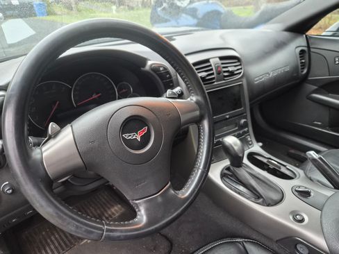 Used 2006 Chevrolet Corvette Convertible w/ Preferred Equipment Group image 11