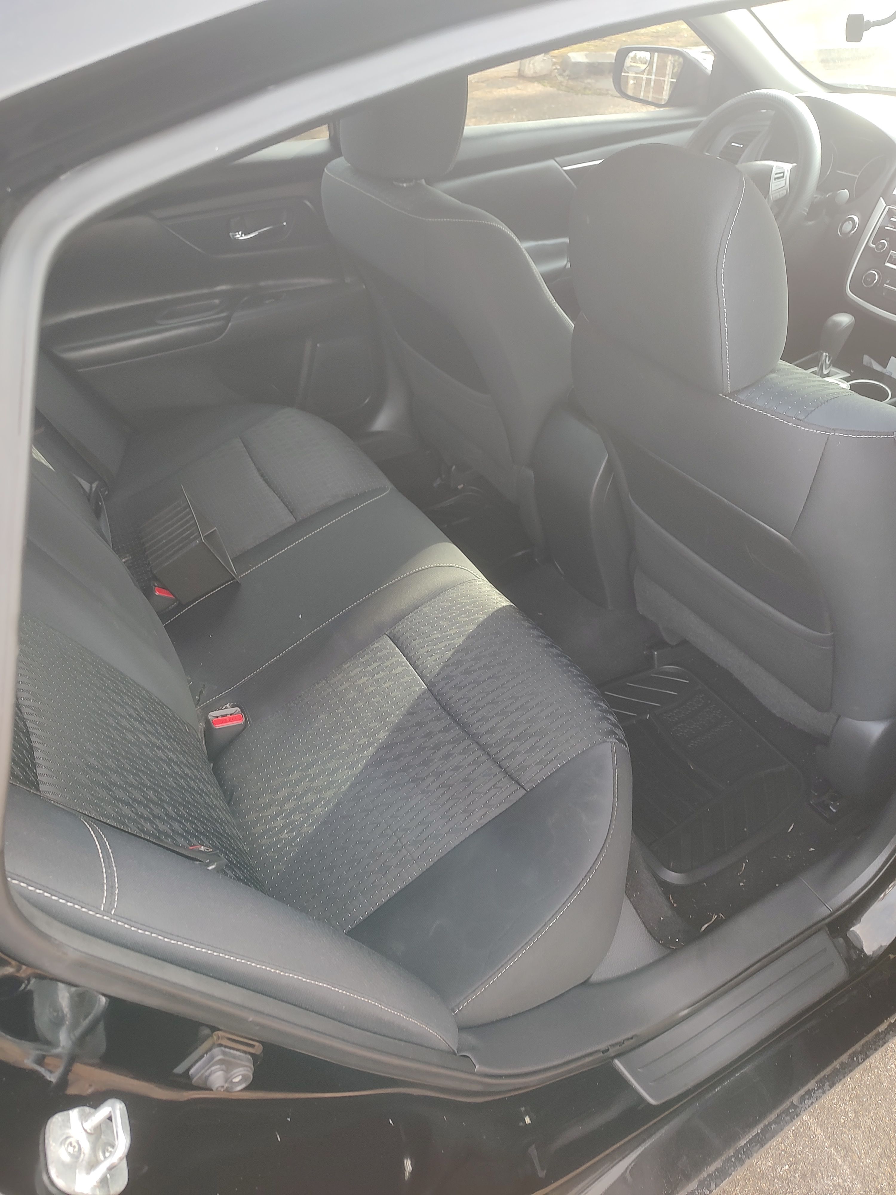 Used 2016 Nissan Altima 2.5 S w/ Power Driver Seat Package FWD image 2