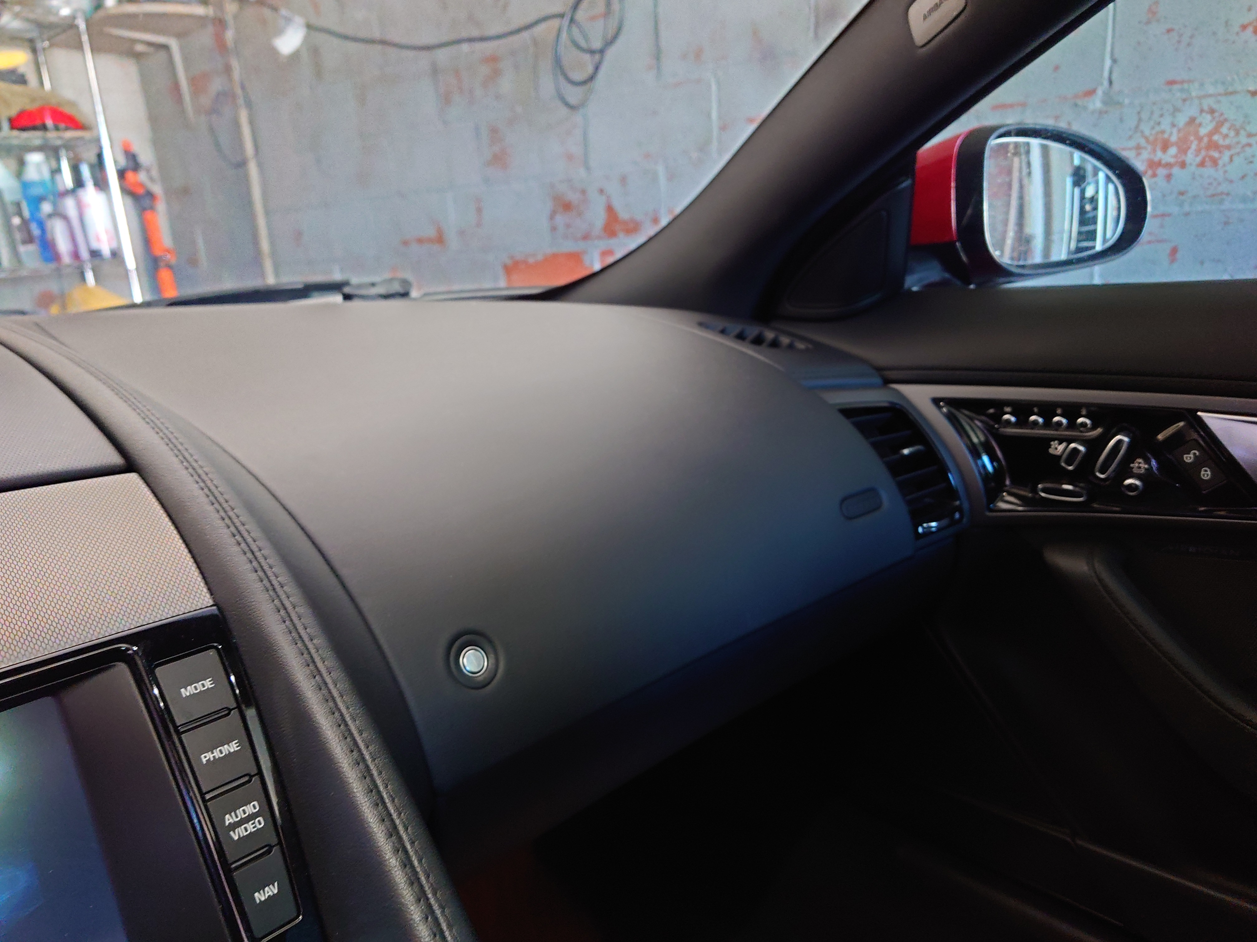 Used 2015 Jaguar F-TYPE Coupe RWD image 15