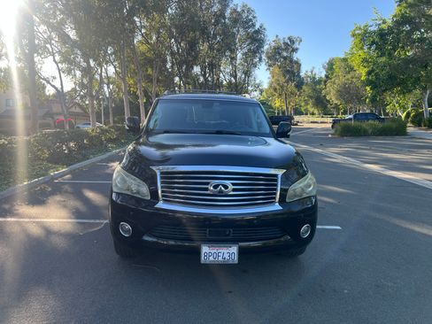 Used 2014 INFINITI QX80 2WD w/ Deluxe Touring Package image 4