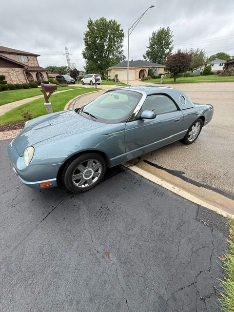 Used 2005 Ford Thunderbird RWD image 1