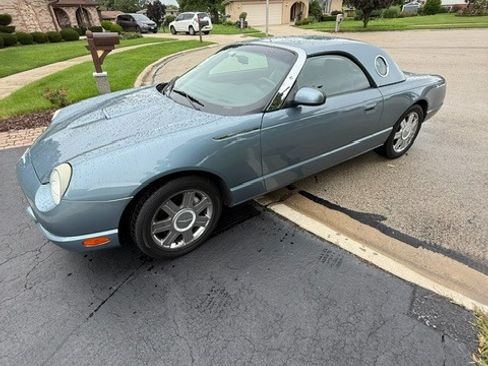 Used 2005 Ford Thunderbird RWD image 1