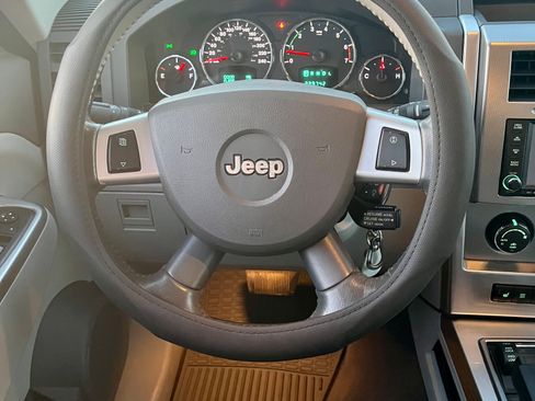 Used 2008 Jeep Liberty Limited w/ Premium Group II image 19