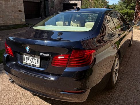 Used 2015 BMW 528i Sedan RWD image 2