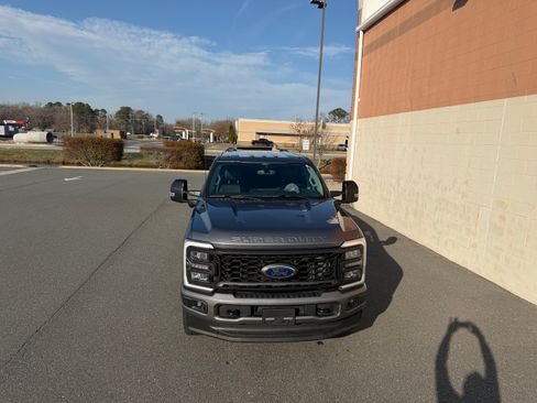 Used 2024 Ford F250 Lariat w/ Sport Appearance Package image 2