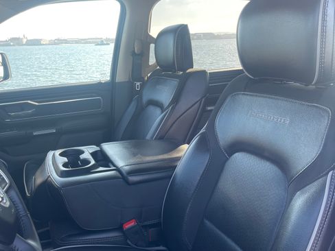 Used 2021 RAM 1500 Laramie w/ Off Road Group image 6