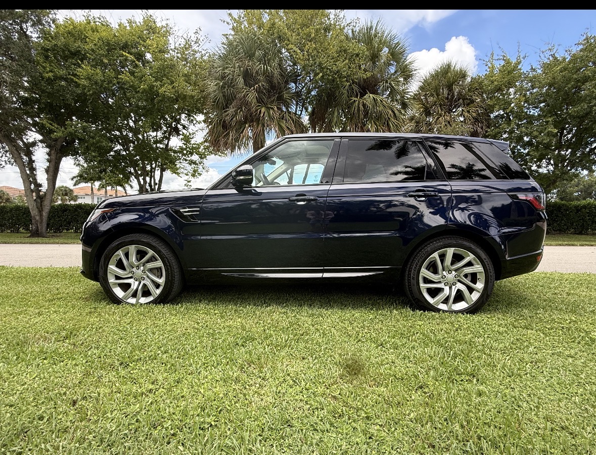 Used 2020 Land Rover Range Rover Sport HSE AWD/4WD image 9