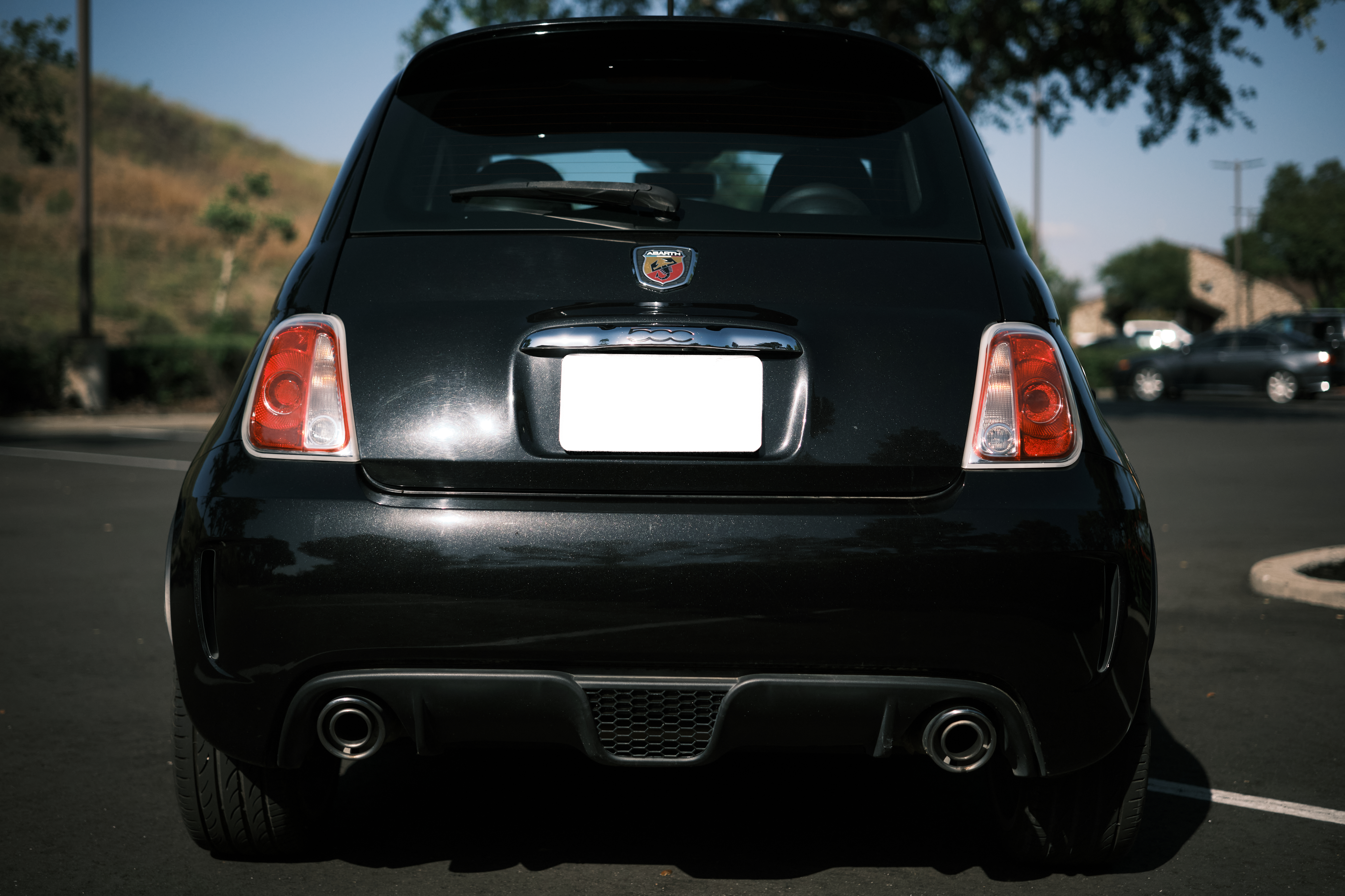 Used 2012 FIAT 500 Abarth w/ Safety & Convenience Pkg FWD image 10