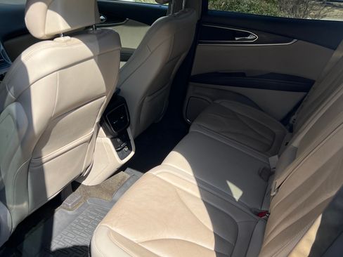 Used 2018 Lincoln MKX Reserve w/ Driver Assistance Package image 13