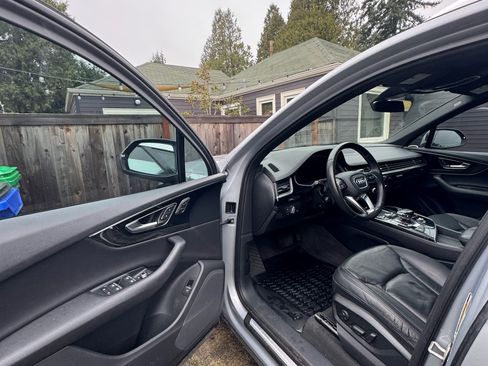 Used 2017 Audi Q7 3.0T Premium Plus image 12