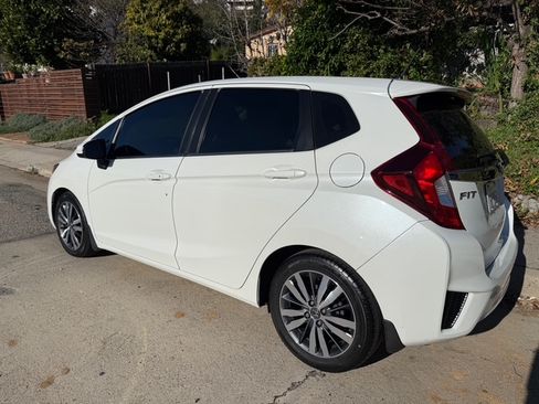 Used 2016 Honda Fit EX image 11