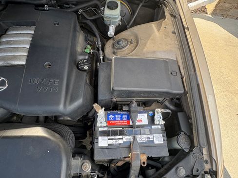 Used 1999 Lexus LS 400 image 11