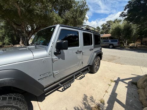 Used 2014 Jeep Wrangler Unlimited Sport w/ Quick Order Package 24S AWD/4WD image 2