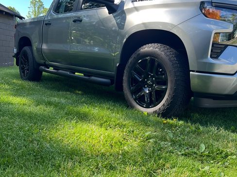 Used 2024 Chevrolet Silverado 1500 Custom w/ Turbomax Blackout Package image 2