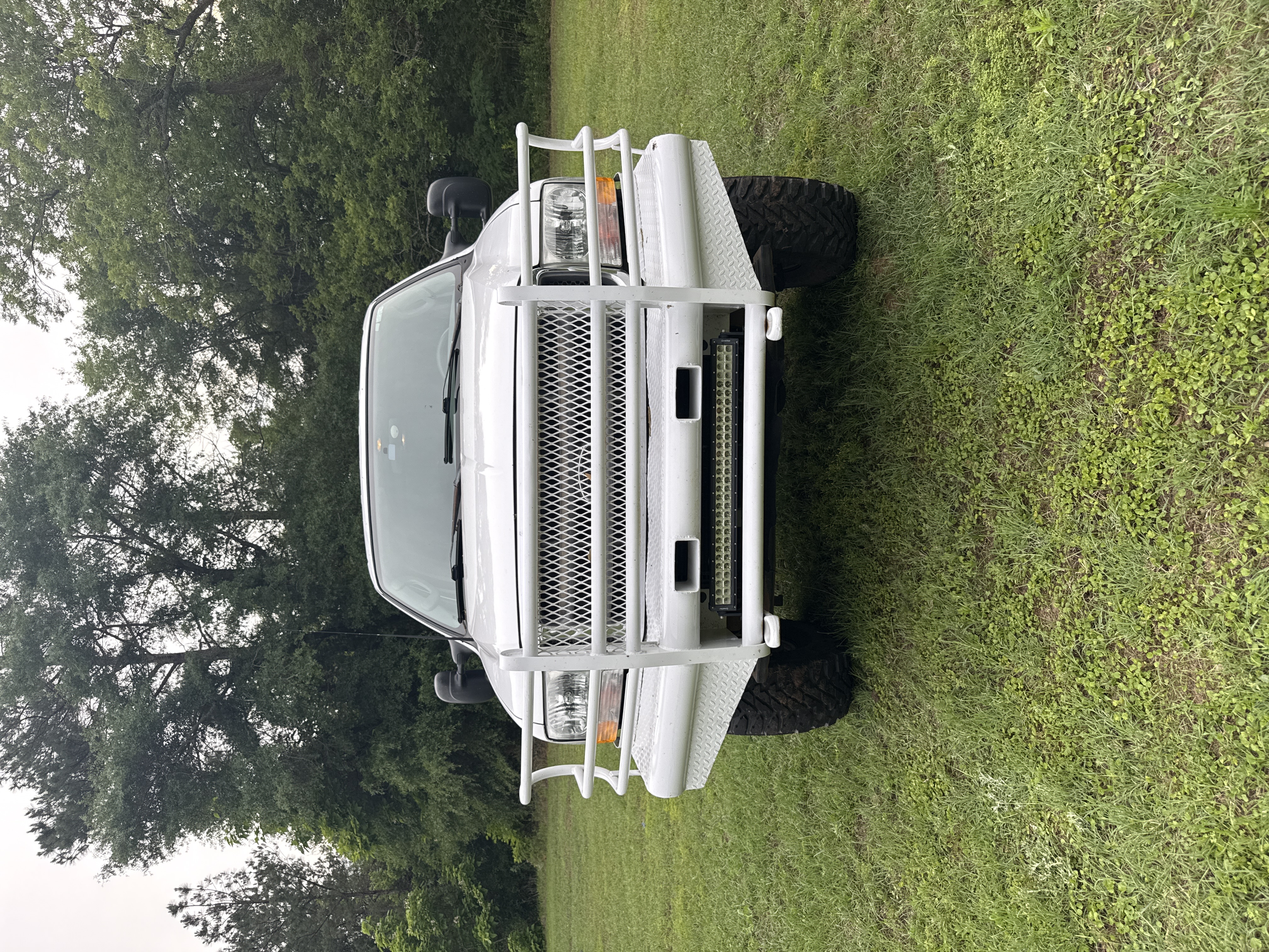 Used 2003 Ford F350 XLT AWD/4WD image 2