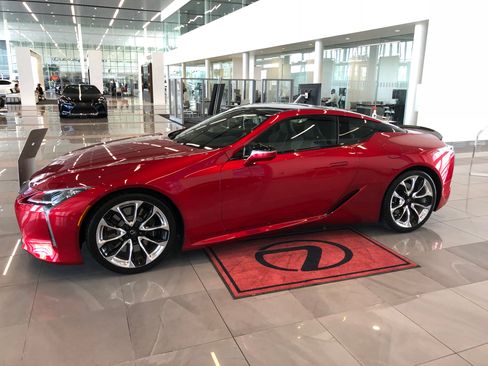 Used 2018 Lexus LC 500 Coupe w/ Sport Package RWD image 10