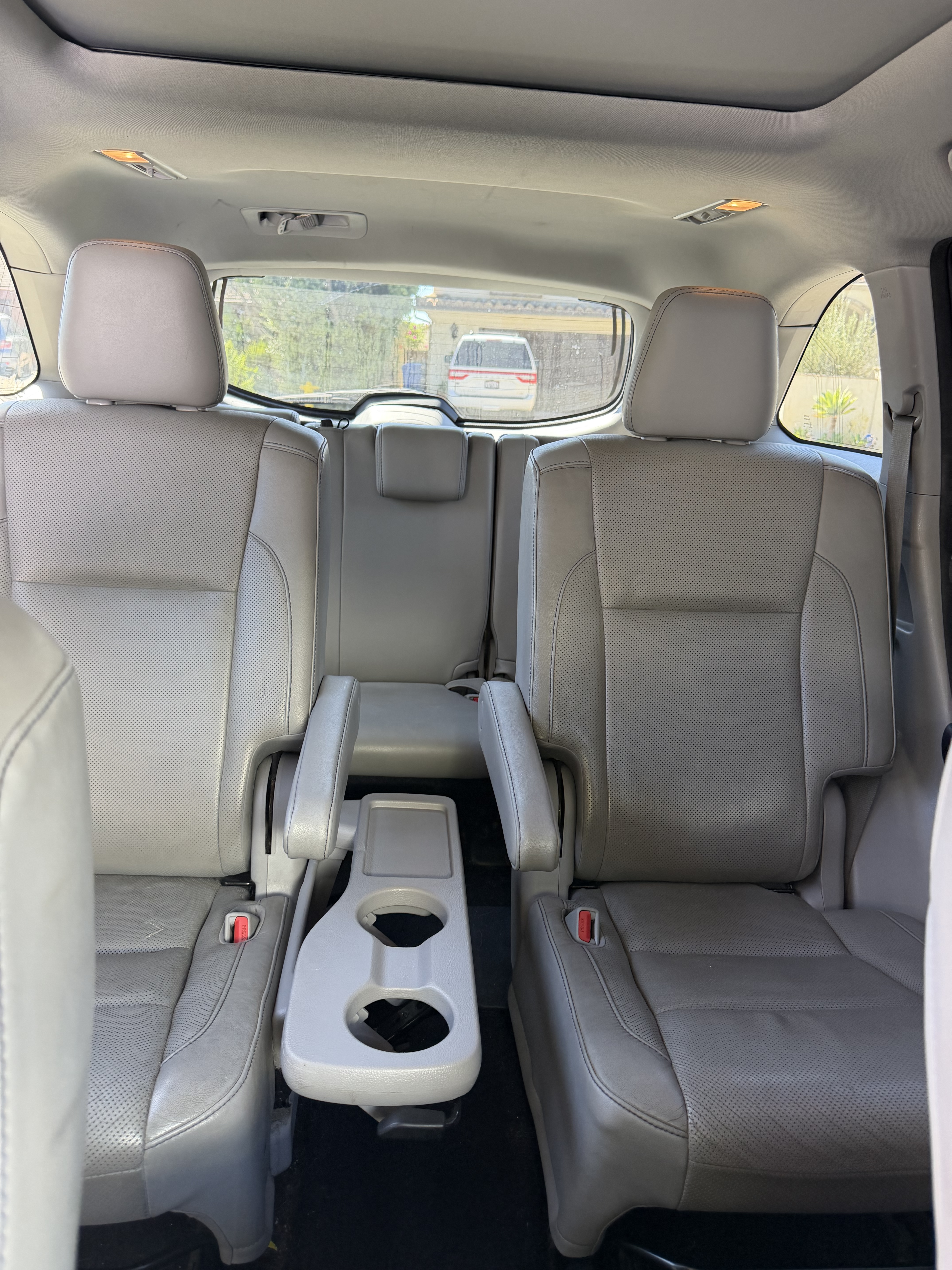 Used 2018 Toyota Highlander Limited Platinum AWD/4WD image 9