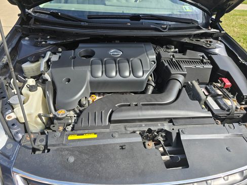 Used 2011 Nissan Altima 2.5 SL w/ 2.5SL Pkg image 11