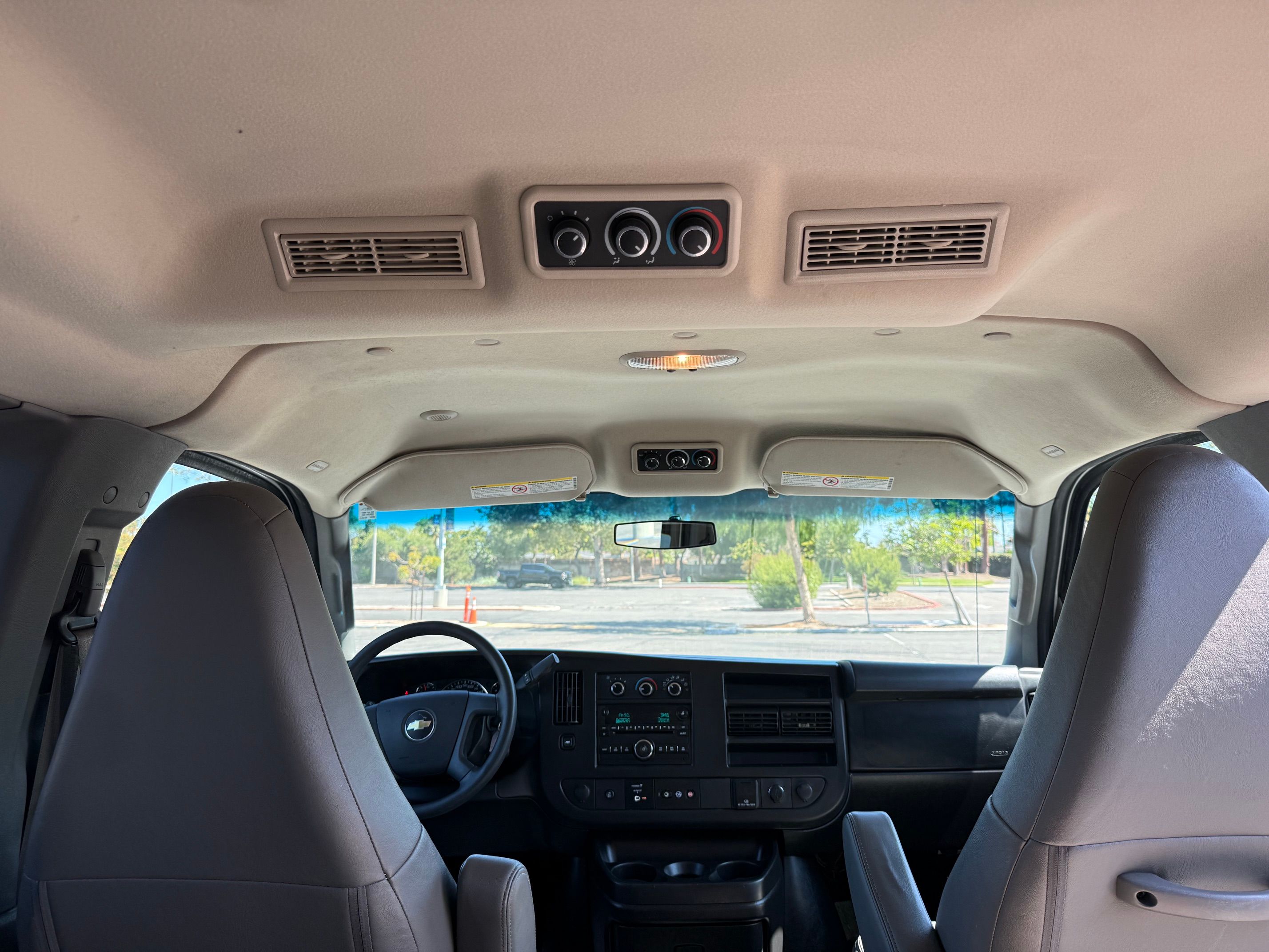 Used 2017 Chevrolet Express 2500 LT w/ LT Preferred Equipment Group RWD image 13