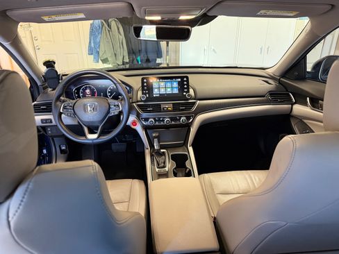 Used 2019 Honda Accord EX-L image 12