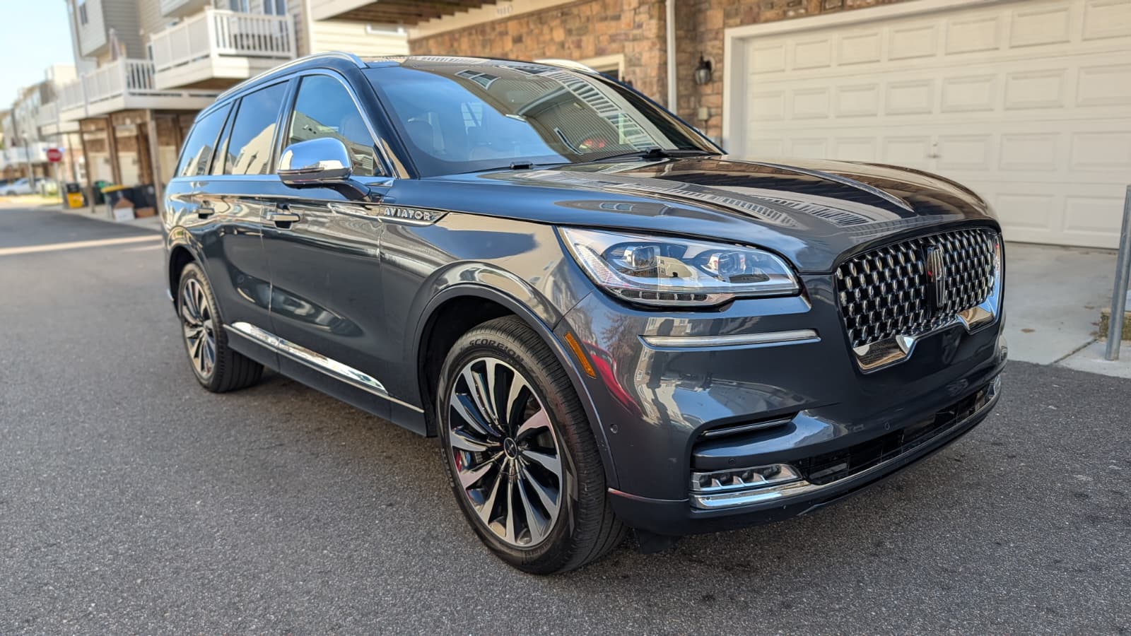 Used 2020 Lincoln Aviator Black Label Grand Touring w/ Class IV Trailer Tow Package AWD/4WD image 13