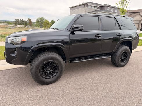 Used 2020 Toyota 4Runner TRD Off-Road Premium w/ Moonroof Package AWD/4WD image 2