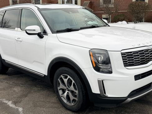 Used 2021 Kia Telluride EX image 4