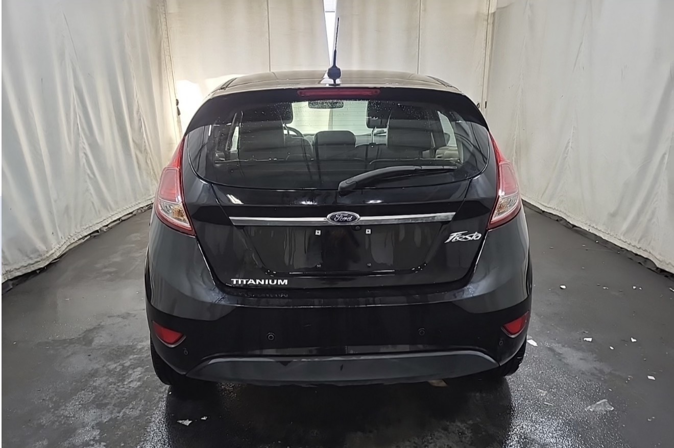 Used 2018 Ford Fiesta Titanium FWD image 5
