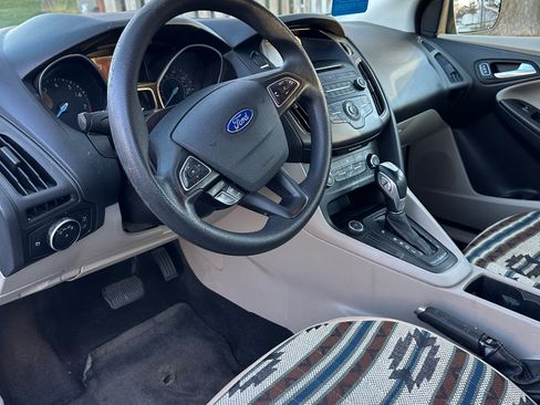Used 2015 Ford Focus SE image 5