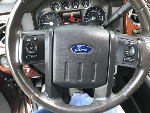 Used 2015 Ford F350 King Ranch image 27