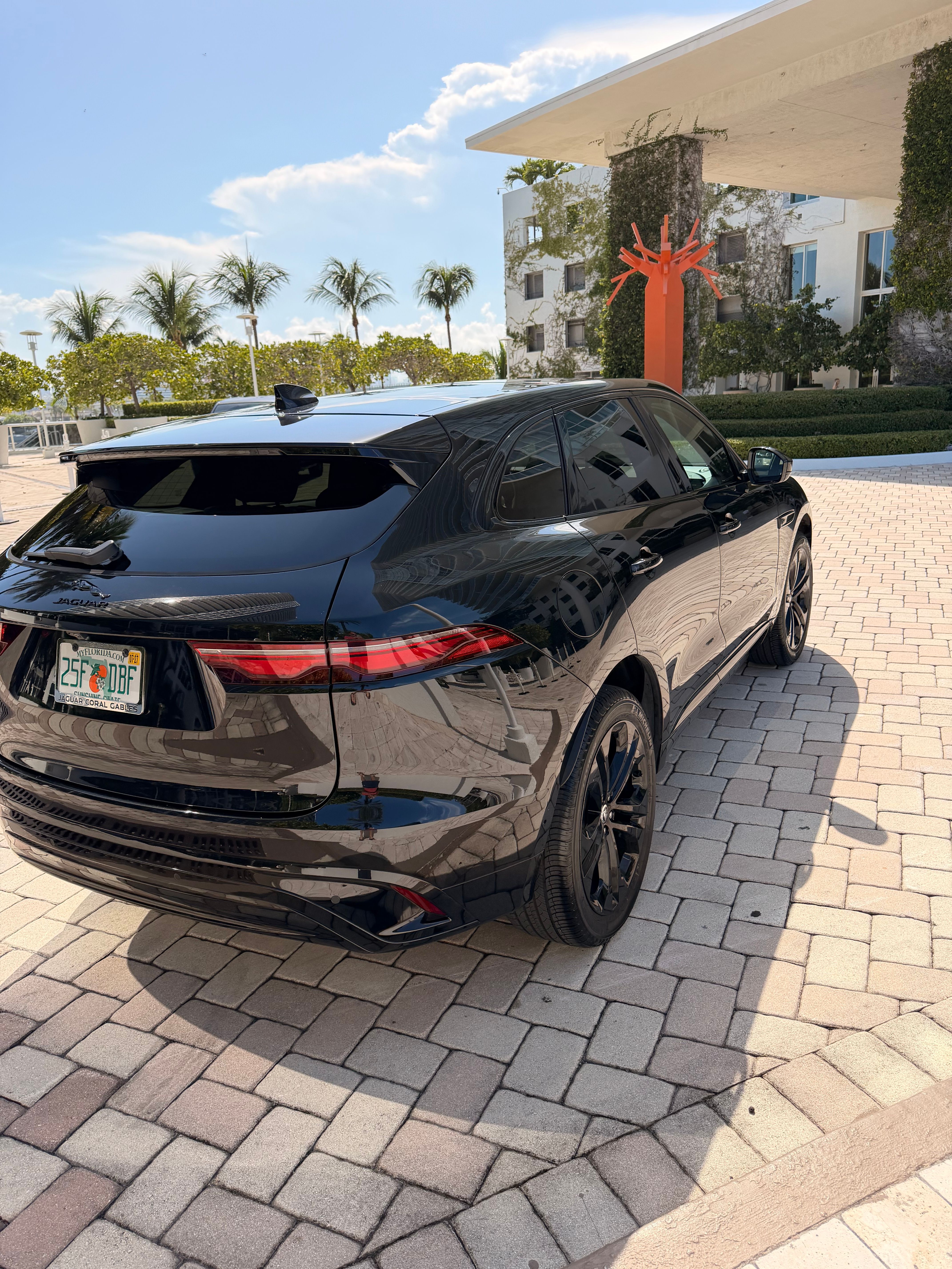 Used 2025 Jaguar F-PACE R-Dynamic S AWD/4WD image 6