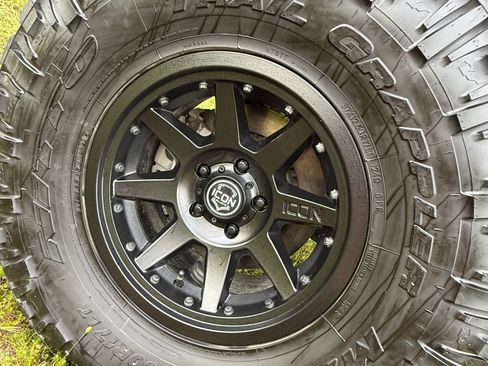 Used 2022 Jeep Gladiator Rubicon w/ LED Lighting Group image 20