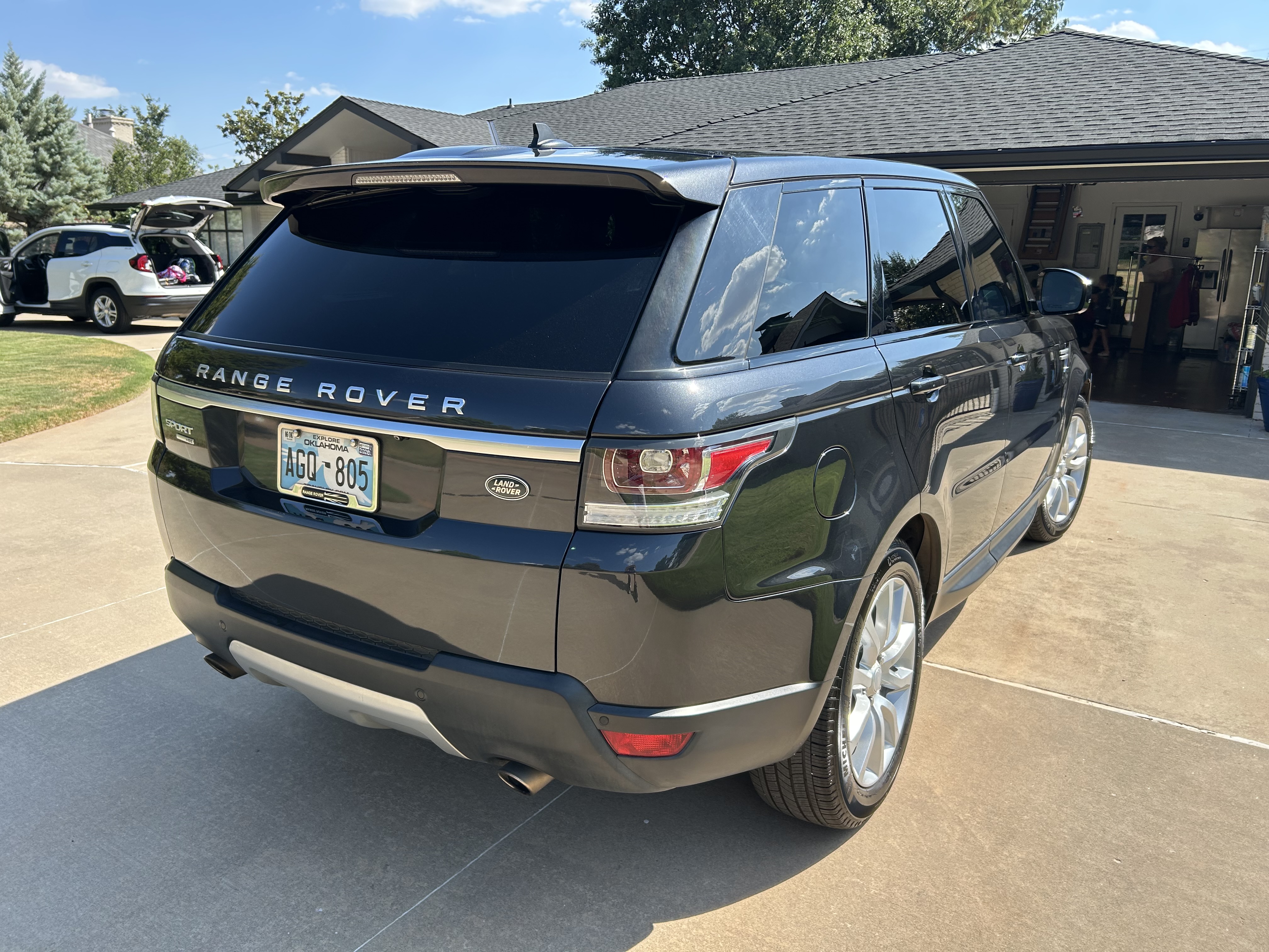 Used 2015 Land Rover Range Rover Sport HSE AWD/4WD image 5