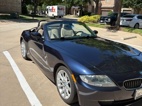 Used 2006 BMW Z4 3.0i RWD image 10