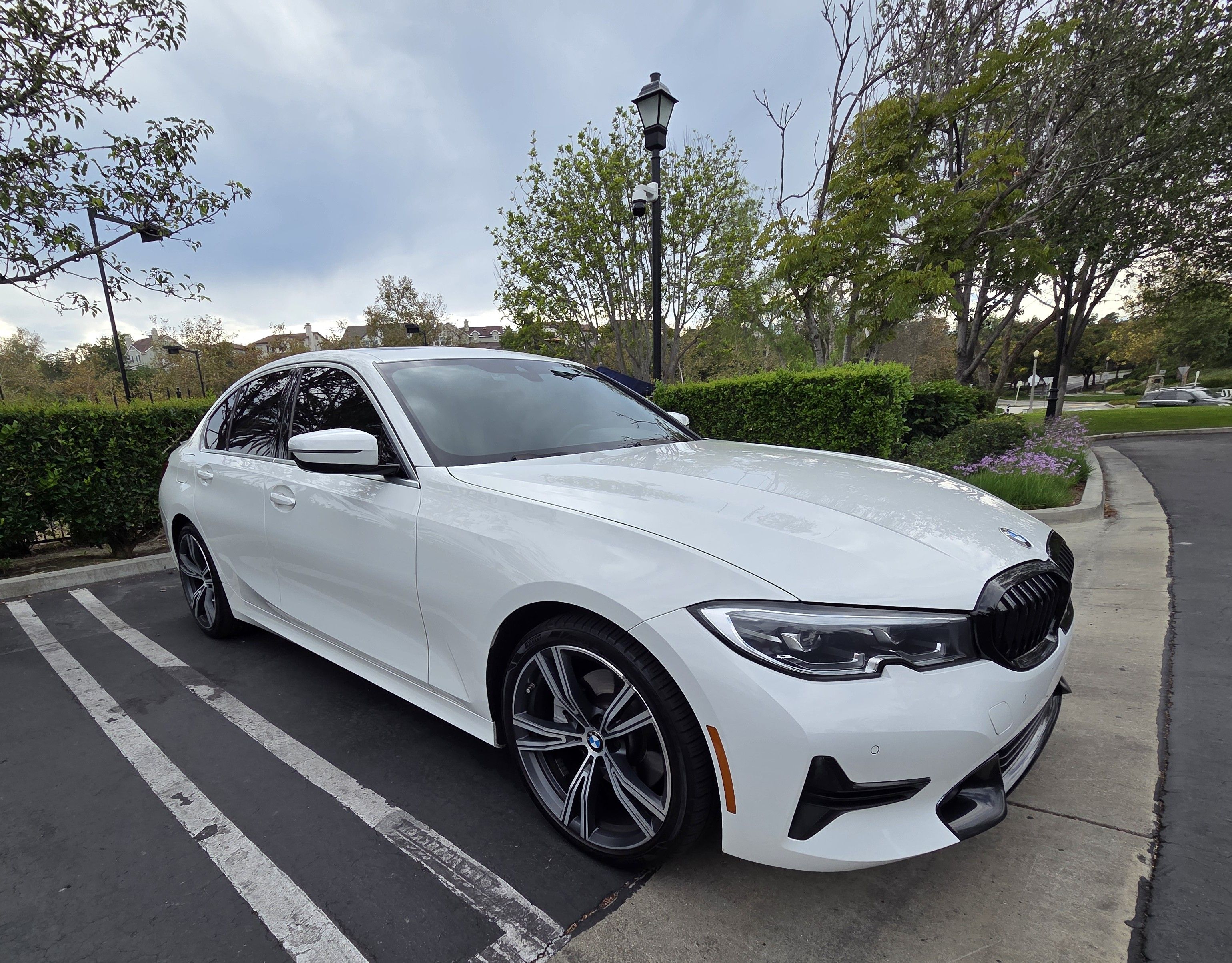 Used 2021 BMW 330i Sedan w/ Driving Assistance Package RWD image 6