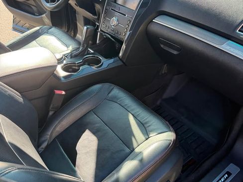 Used 2016 Ford Explorer Sport w/ Equipment Group 401A image 17