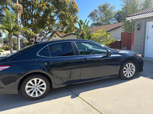 Used 2020 Toyota Camry LE w/ Carpet Mat Package image 9
