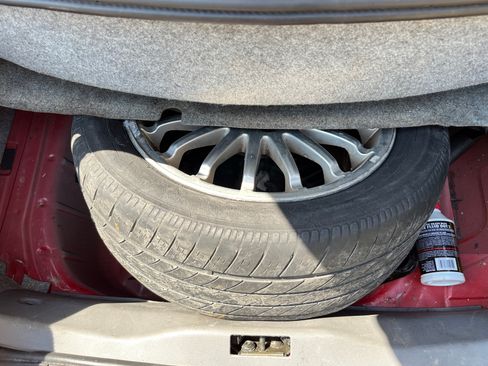 Used 2004 Volvo C70 HT FWD image 13