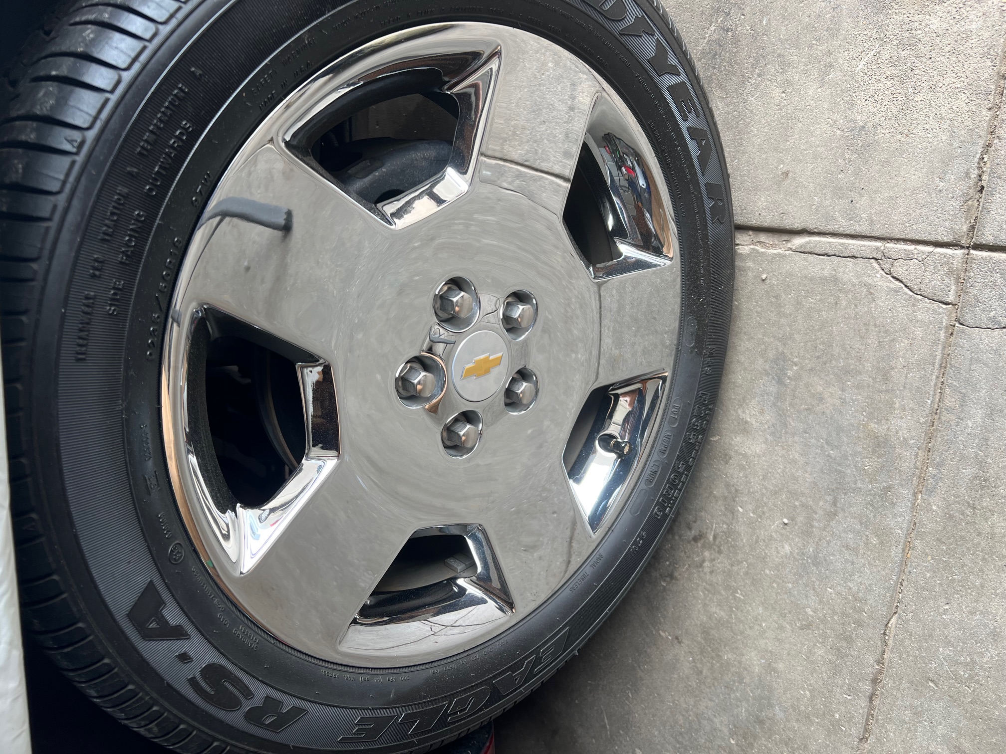 Used 2008 Chevrolet Impala SS FWD image 15