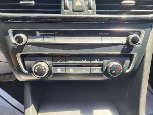 Used 2018 Kia Optima LX image 19