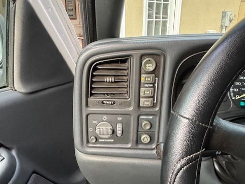 Used 2001 Chevrolet Silverado 1500 LS w/ Off-Road Chassis Pkg image 23