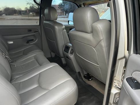 Used 2003 Chevrolet Silverado 3500 LT image 13