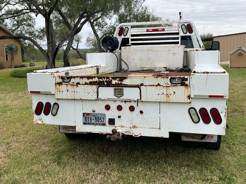 Used 2012 RAM 3500 ST w/ Chrome Appearance Group image 5