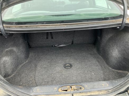 Used 2004 Pontiac Grand Am SE image 10