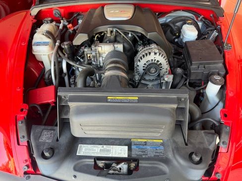 Used 2003 Chevrolet SSR w/ Preferred Equipment Group RWD image 14